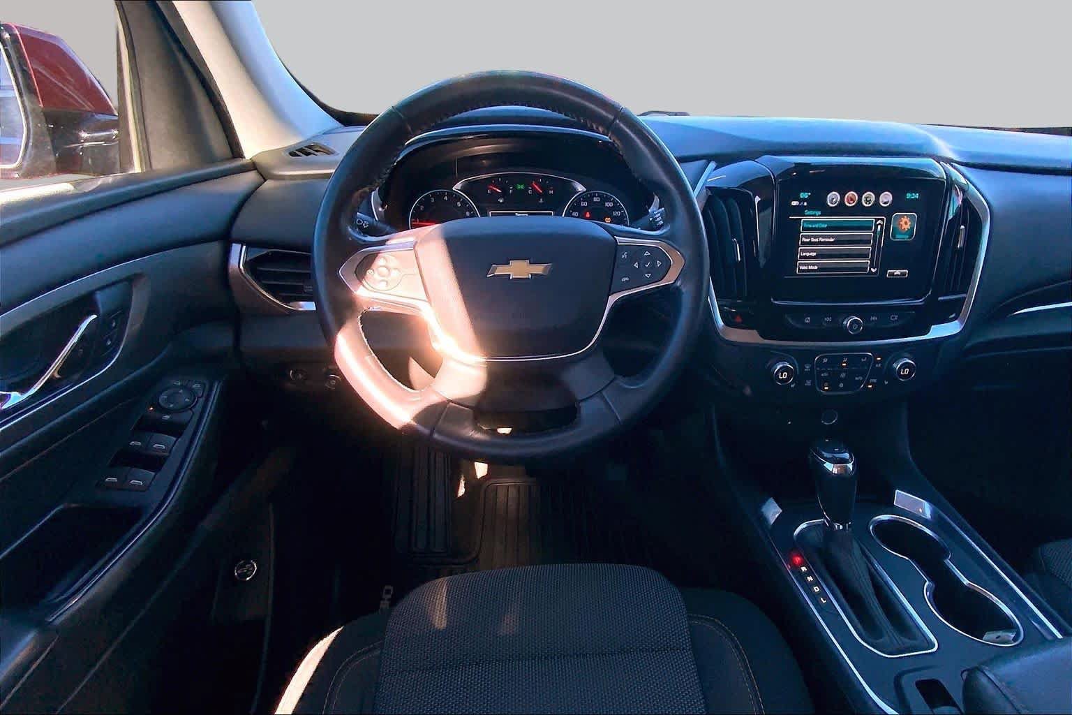 Used 2019 Chevrolet Traverse LT FWD image 6