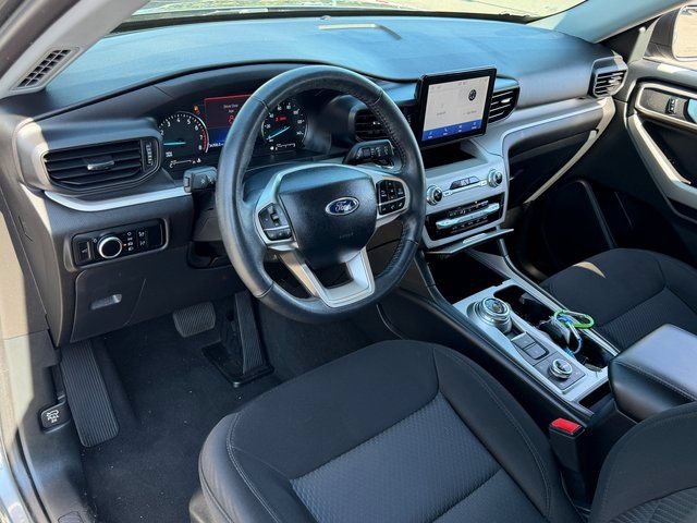 Certified 2024 Ford Explorer XLT AWD/4WD image 39