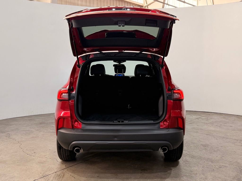 Certified 2025 Ford Escape ST-Line image 13