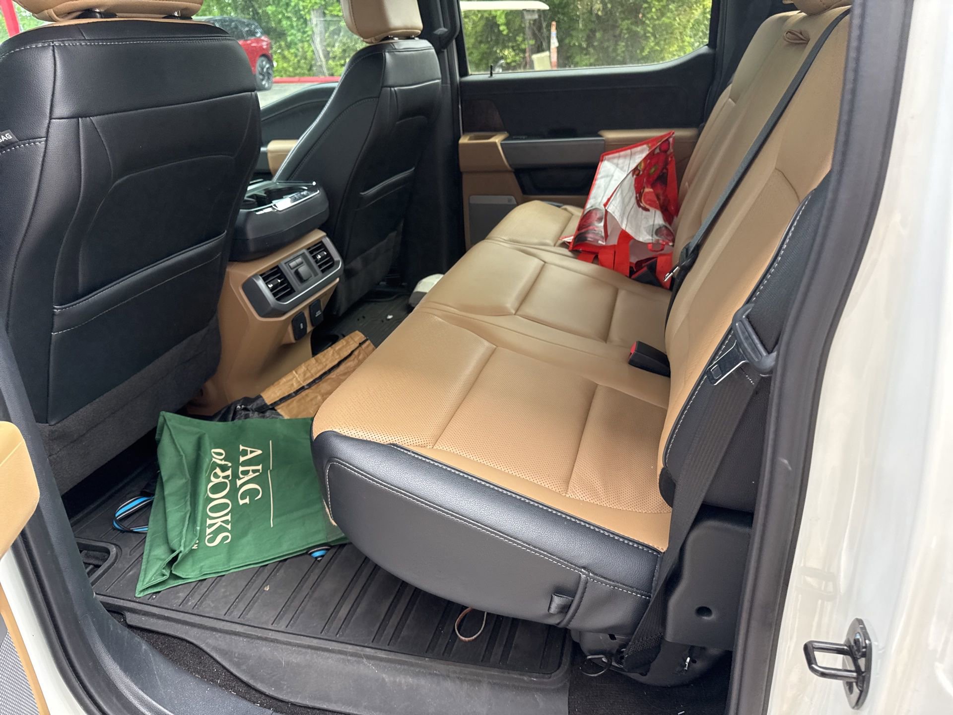 Certified 2022 Ford F150 Lariat w/ Equipment Group 502A High image 8