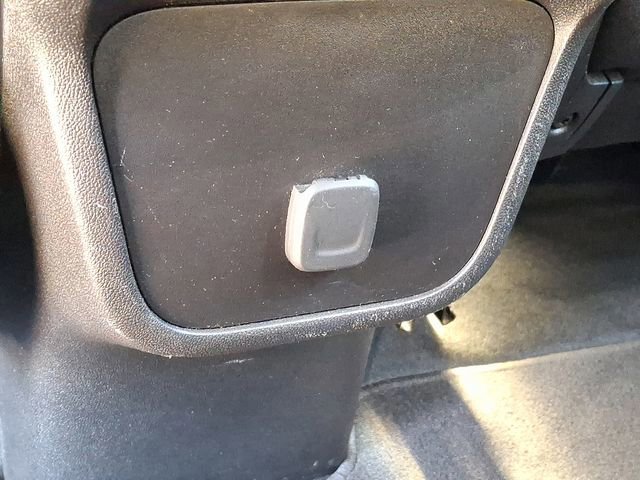 Used 2018 Chevrolet Equinox LT image 11