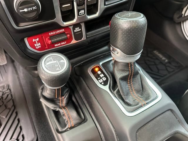 Used 2023 Jeep Gladiator Mojave AWD/4WD image 21