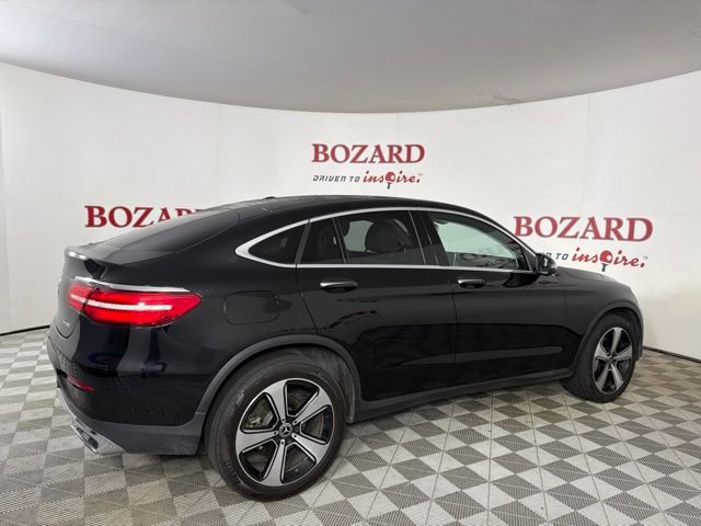 Used 2018 Mercedes-Benz GLC 300 4MATIC Coupe image 9