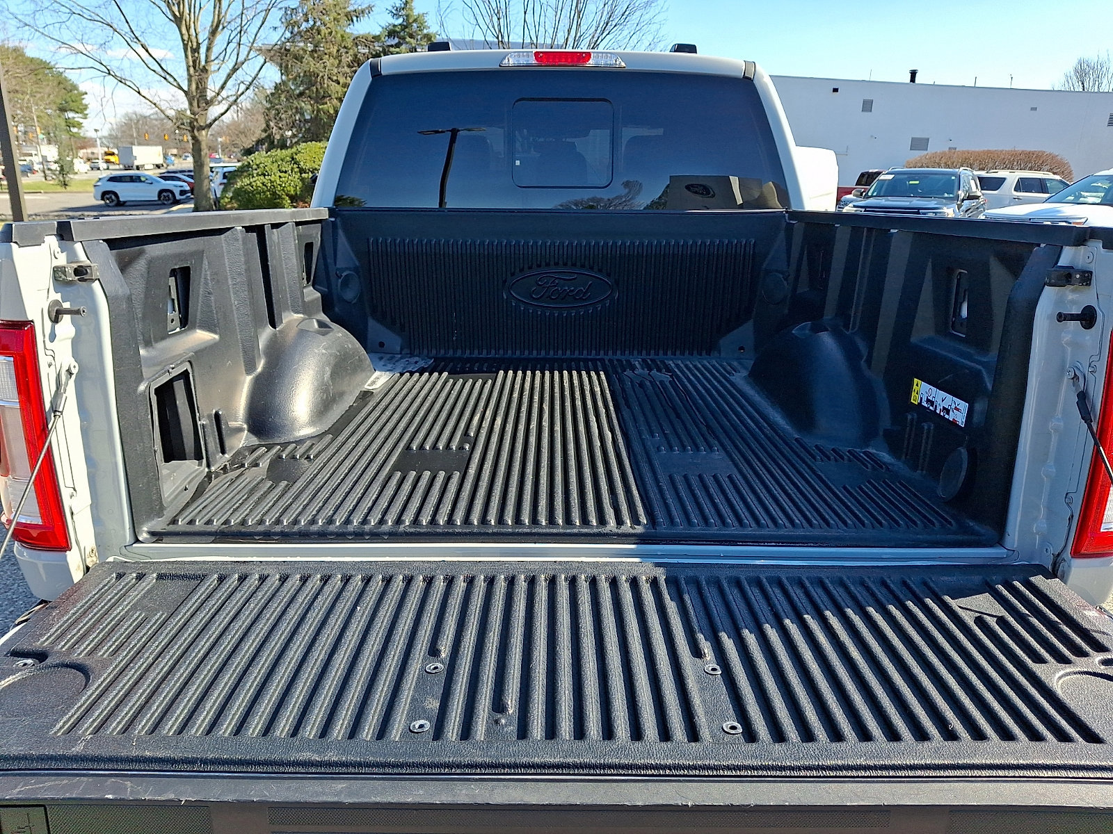 Certified 2023 Ford F150 Lariat w/ Equipment Group 502A High image 33