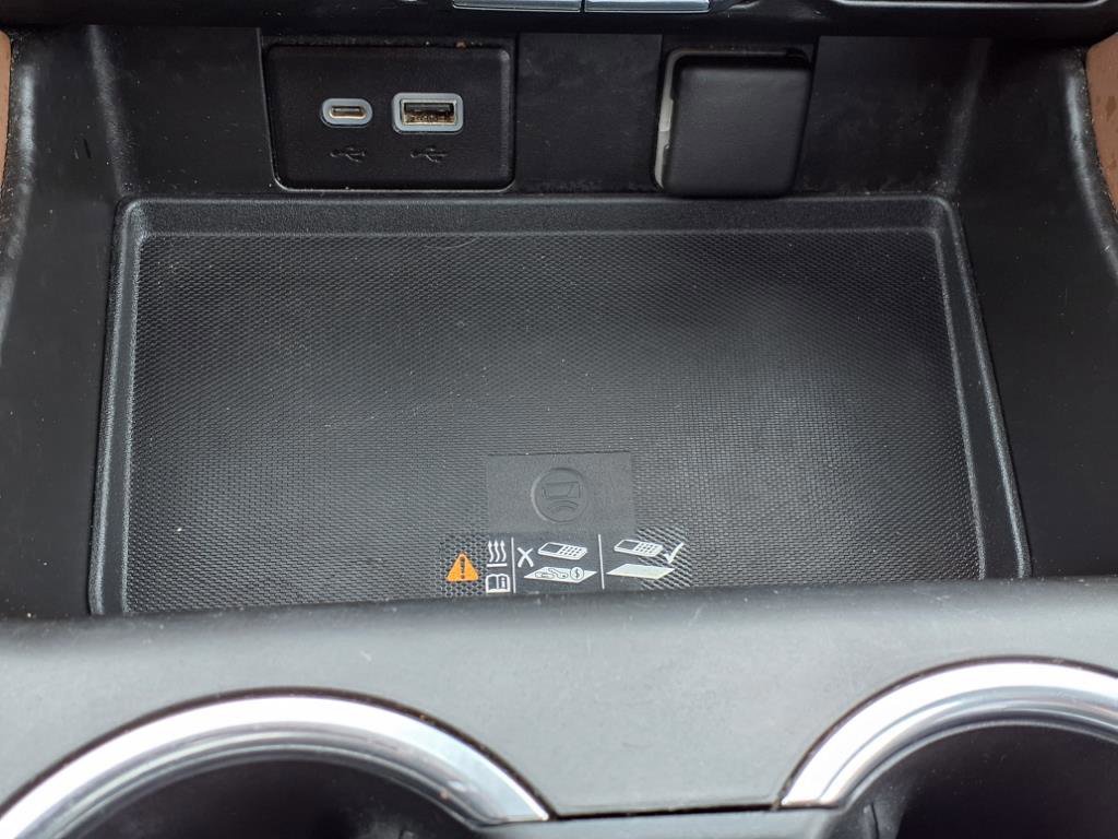 Used 2022 Chevrolet Tahoe High Country w/ Premium Package image 25