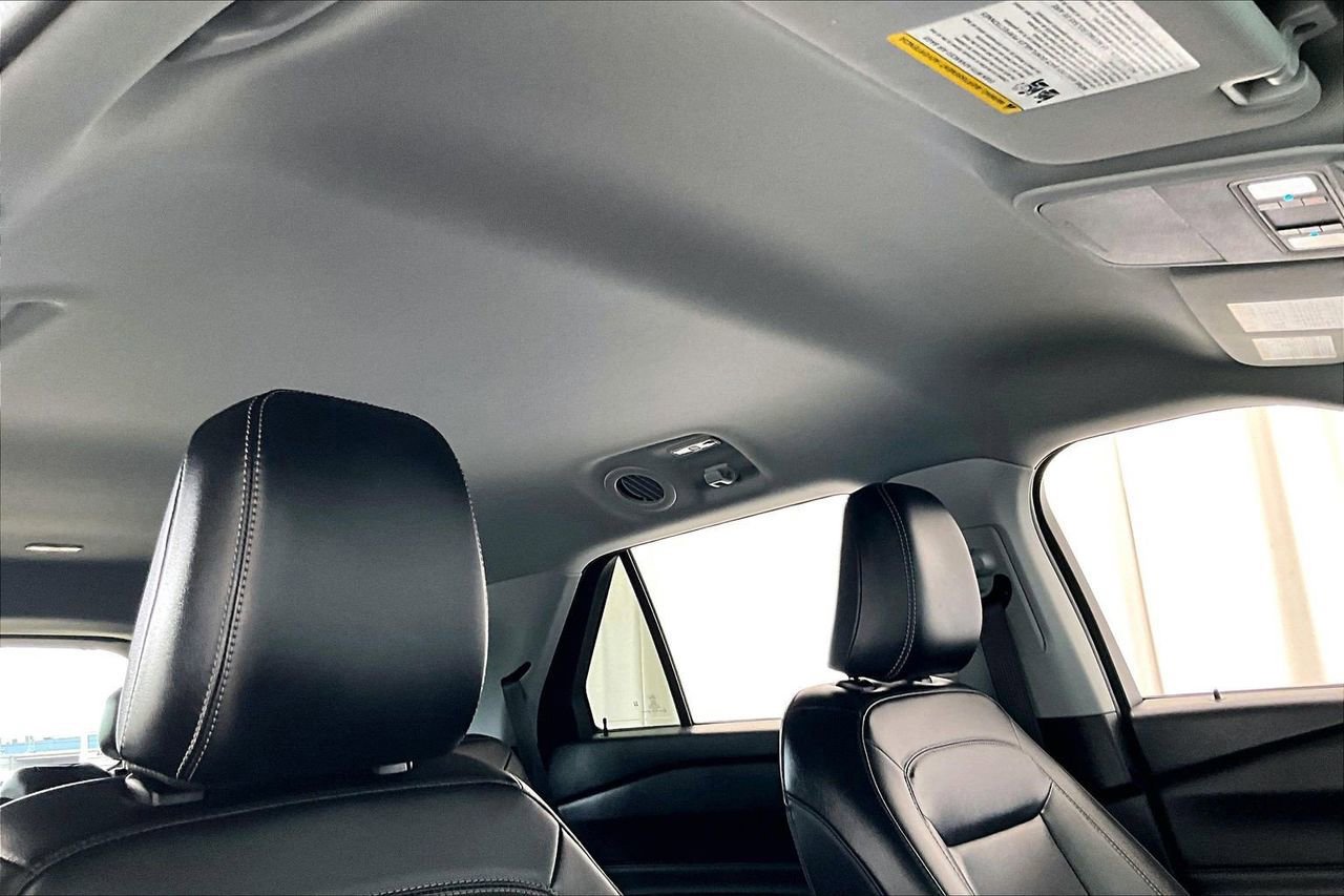 Certified 2023 Ford Explorer XLT w/ Equipment Group 202A image 28