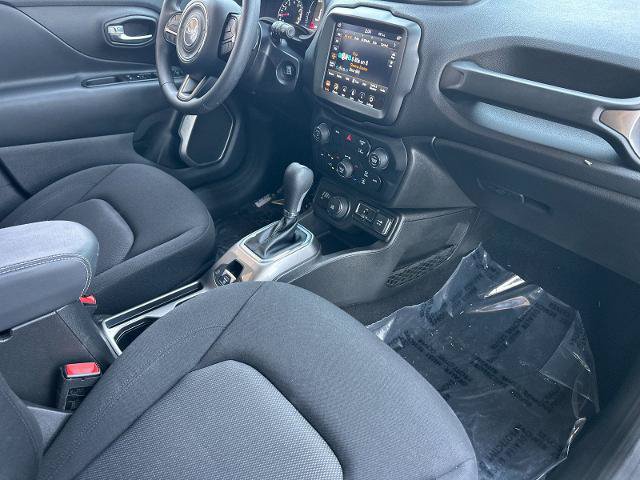 Used 2022 Jeep Renegade Sport w/ Sport Appearance Group AWD/4WD image 15