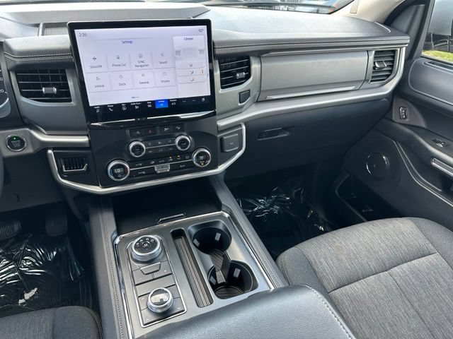 Certified 2024 Ford Expedition Max XLT AWD/4WD image 17