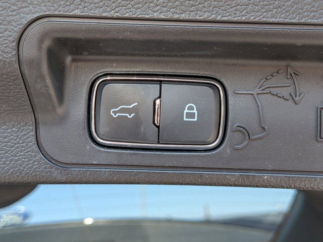Certified 2023 Ford Explorer XLT w/ Equipment Group 202A AWD/4WD image 19