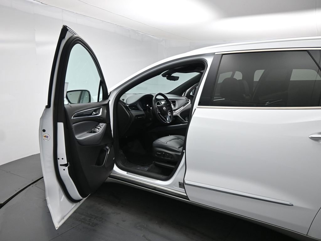 Used 2024 Buick Enclave Premium image 38