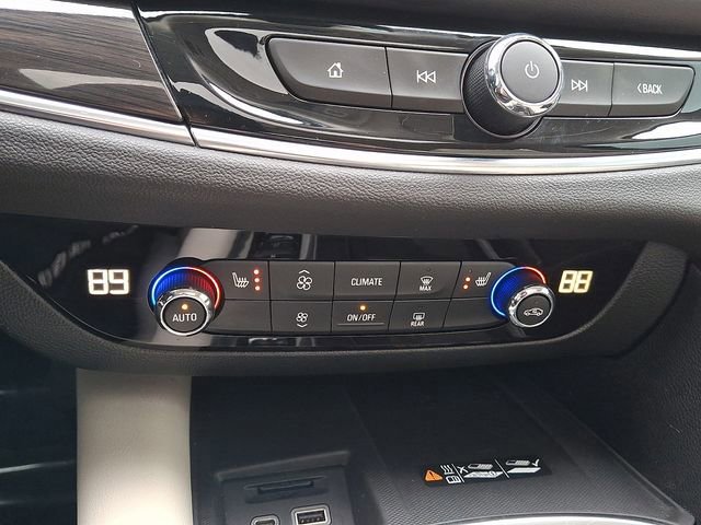 Used 2022 Buick Enclave Essence w/ Experience Buick Package image 17