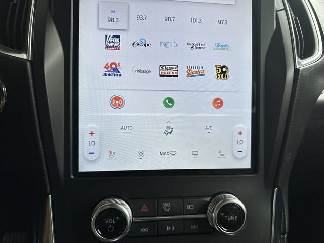 Certified 2024 Ford Edge Titanium AWD/4WD image 19