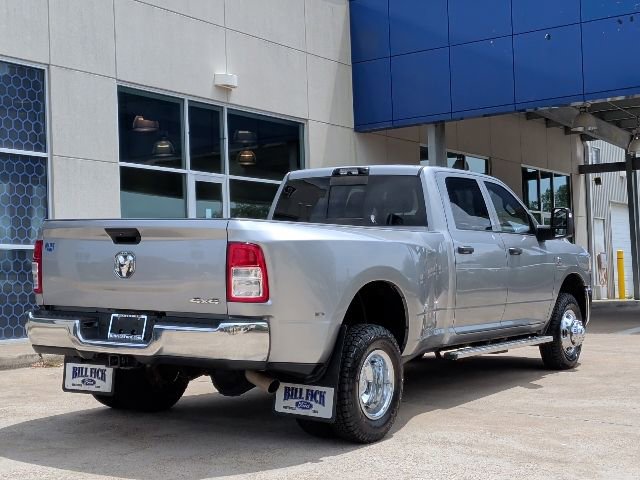 Used 2024 RAM 3500 Tradesman w/ Chrome Appearance Group AWD/4WD image 3