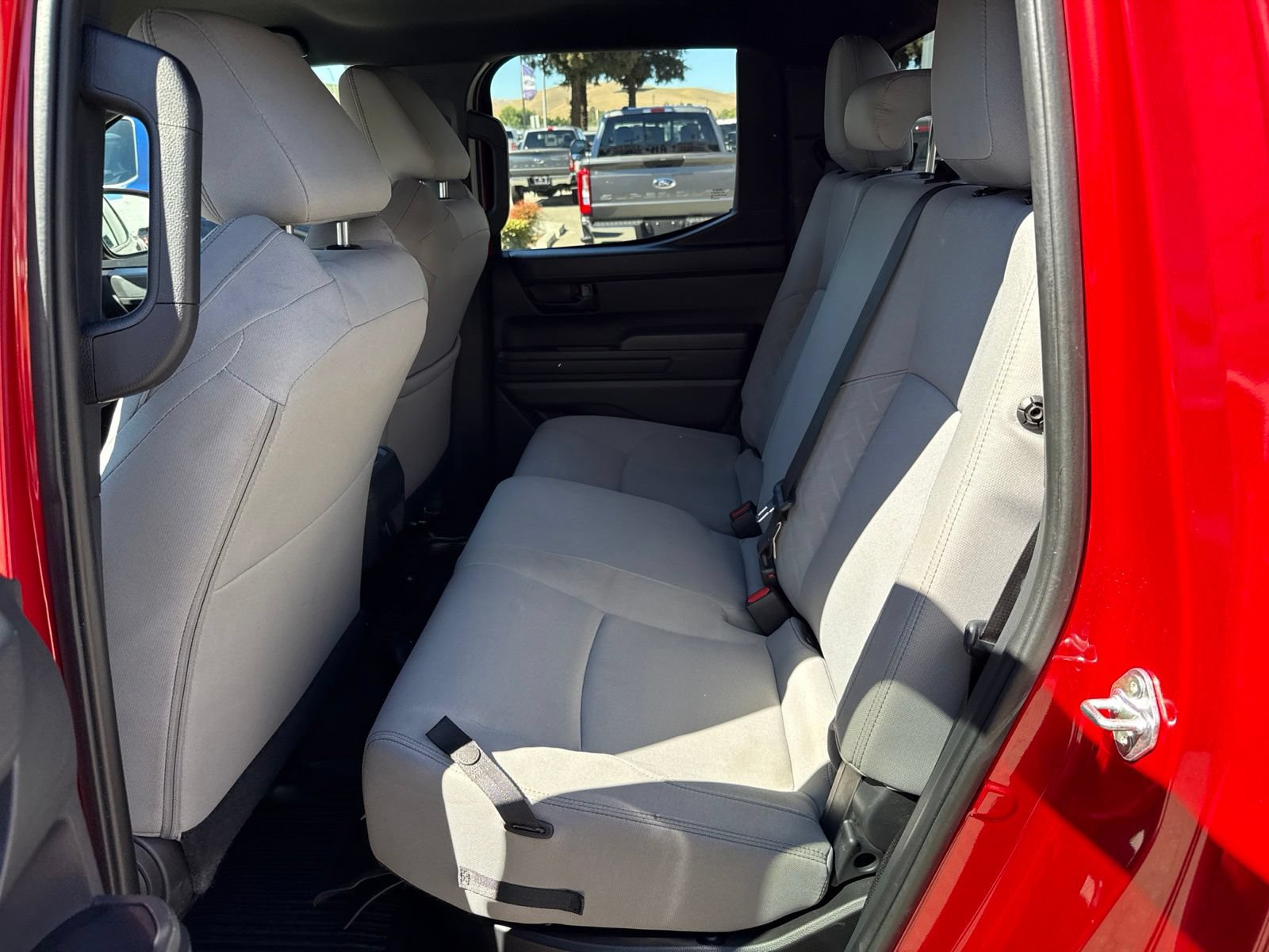 Used 2024 Toyota Tacoma SR5 AWD/4WD image 14