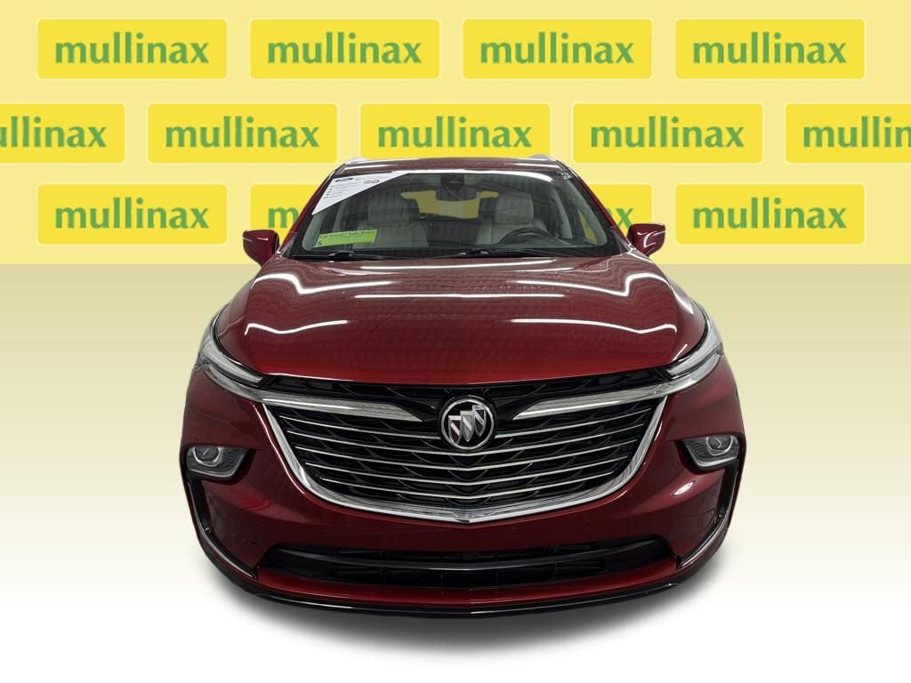 Used 2023 Buick Enclave Essence image 8