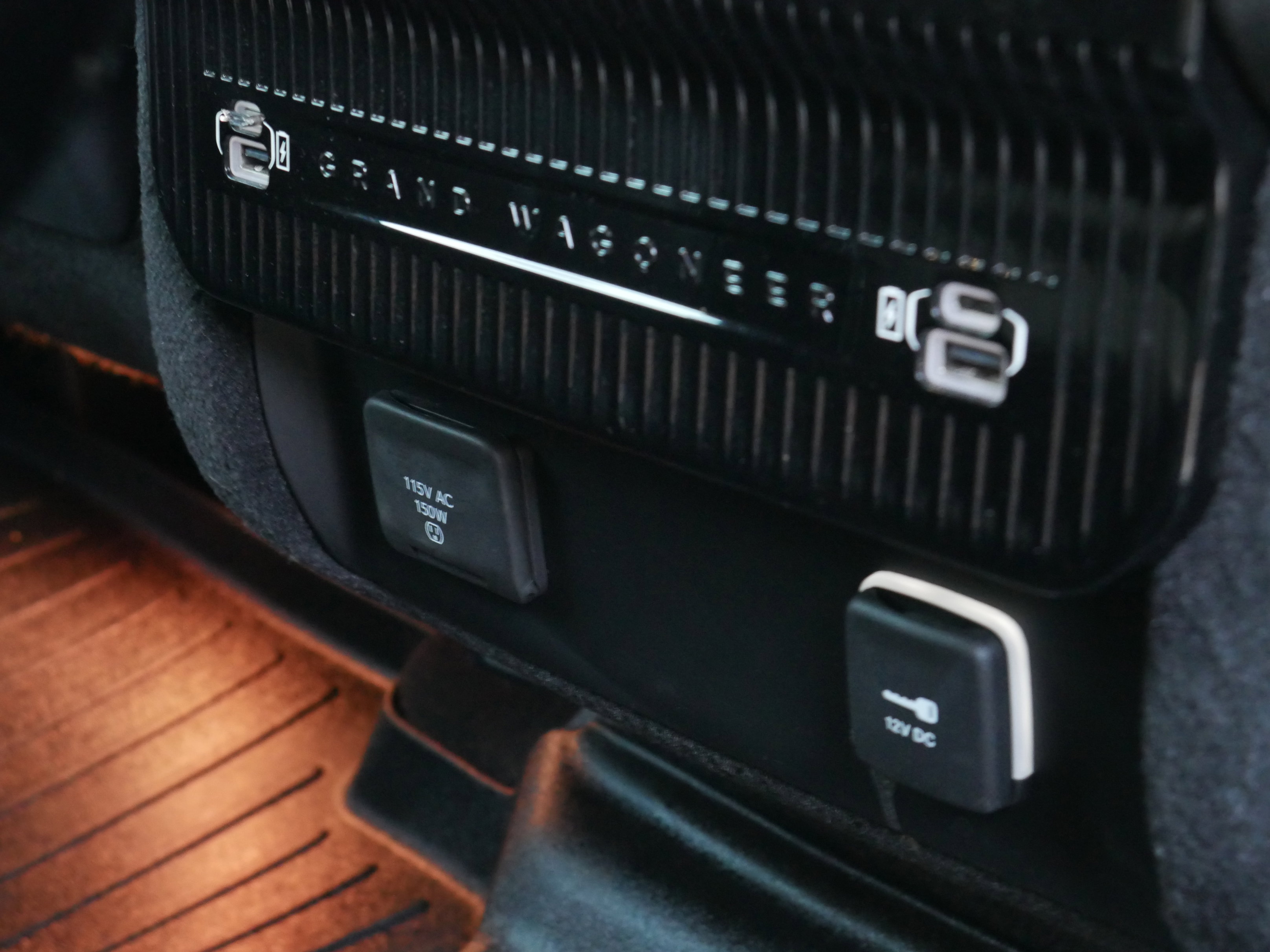 Used 2023 Jeep Grand Wagoneer 4WD image 32