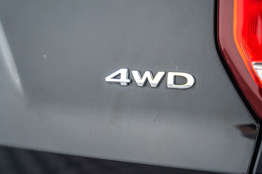 Certified 2018 Ford Explorer Limited AWD/4WD image 9