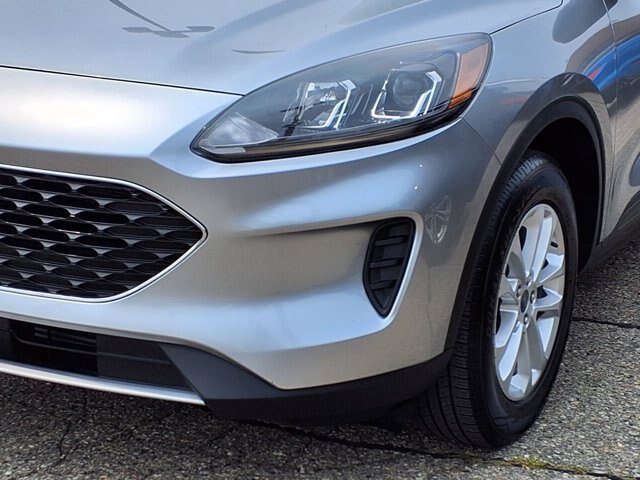 Certified 2022 Ford Escape SE w/ Cold Weather Package AWD/4WD image 25