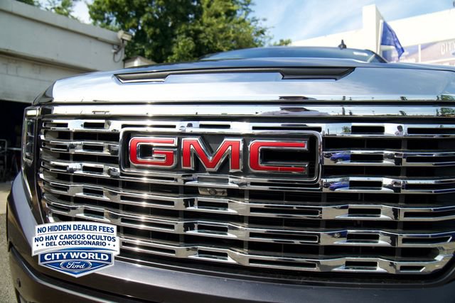 Used 2024 GMC Sierra 1500 Denali w/ Technology Package AWD/4WD image 7