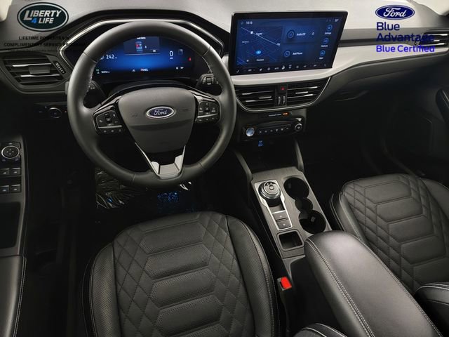 Certified 2023 Ford Escape Platinum w/ Premium Technology Package AWD/4WD image 33