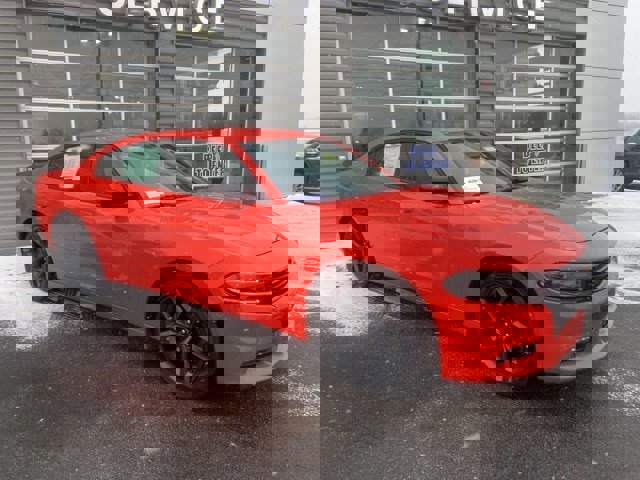 Used 2021 Dodge Charger SXT w/ Blacktop Package image 4