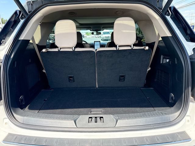 Certified 2023 Ford Explorer Limited w/ Limited Technology Package AWD/4WD image 35