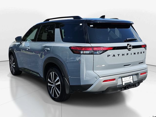Used 2025 Nissan Pathfinder Platinum FWD image 5
