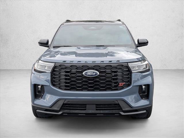 Certified 2025 Ford Explorer ST image 2