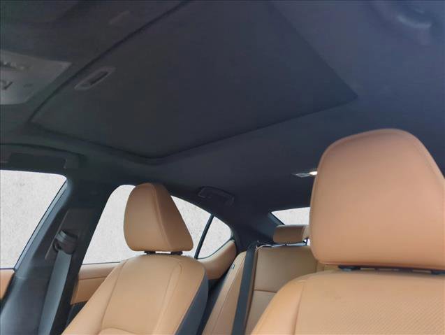 Used 2024 Lexus IS 350 F Sport image 16