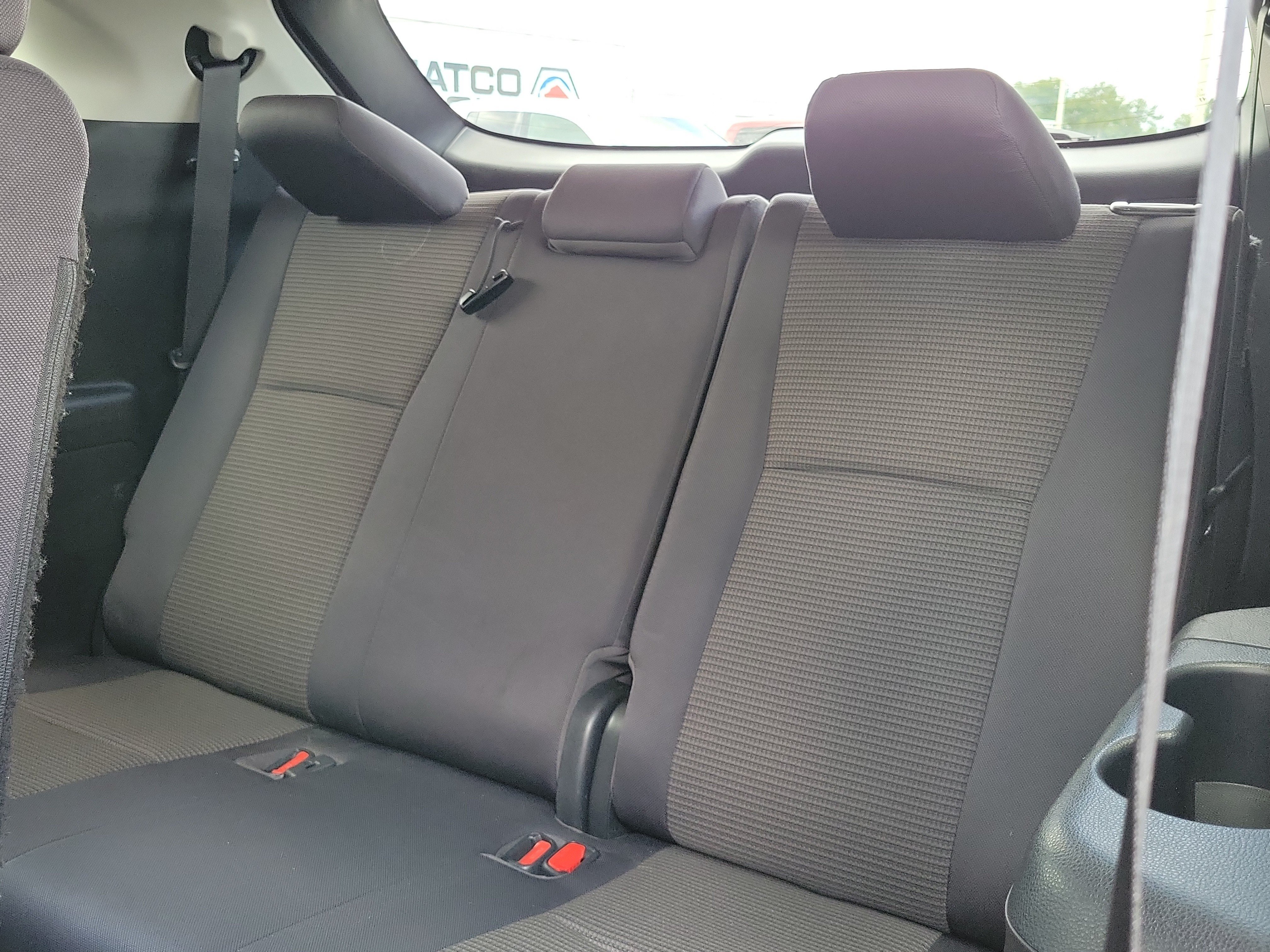 Used 2023 Toyota Highlander LE FWD image 12