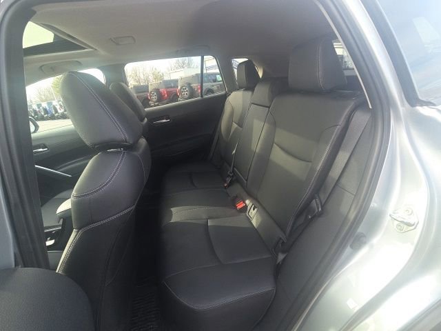 Used 2024 Toyota Corolla Cross XLE w/ Convenience Package image 21