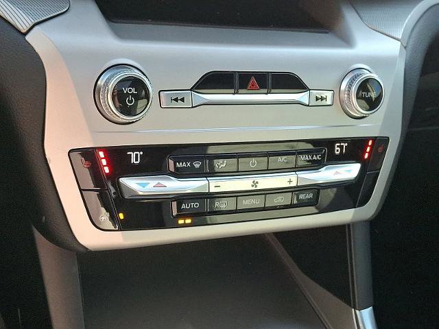 Certified 2021 Ford Explorer XLT w/ Equipment Group 202A image 17