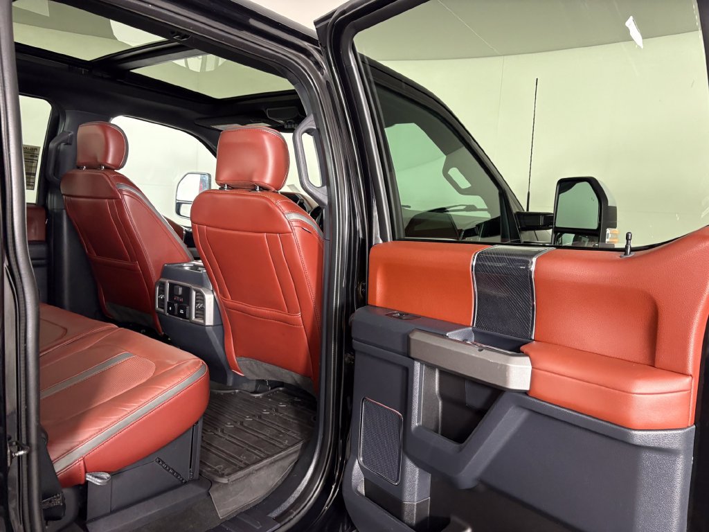 Certified 2022 Ford F450 Platinum AWD/4WD image 34