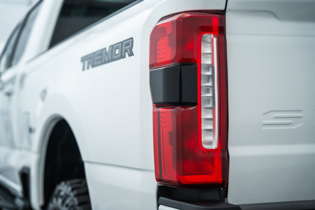 Certified 2026 Ford F250 Lariat w/ Tremor Off-Road Package AWD/4WD image 8