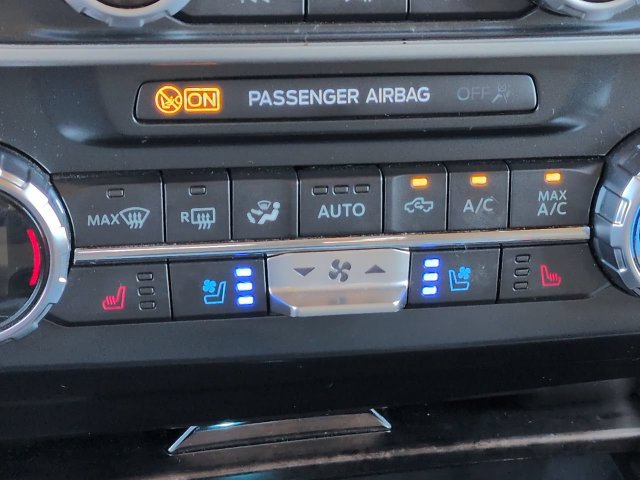 Certified 2022 Ford F350 Lariat w/ Lariat Value Package AWD/4WD image 30