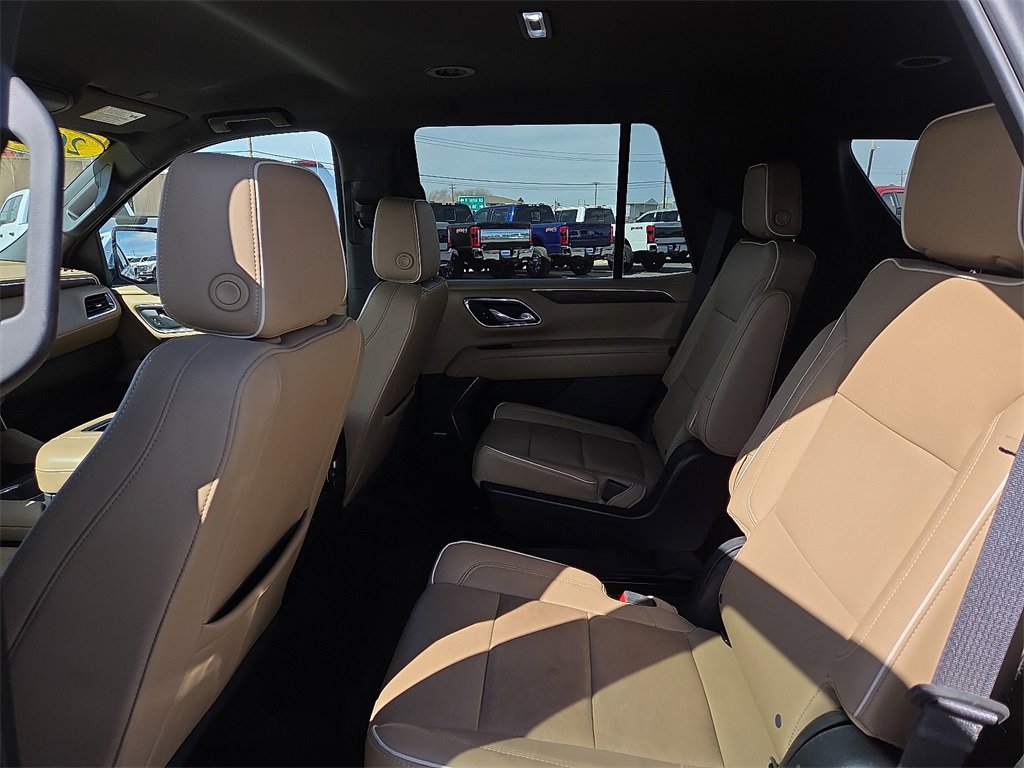 Used 2023 Chevrolet Tahoe Premier image 17