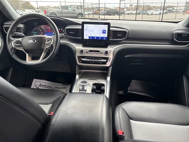 Certified 2022 Ford Explorer XLT w/ Equipment Group 202A image 10