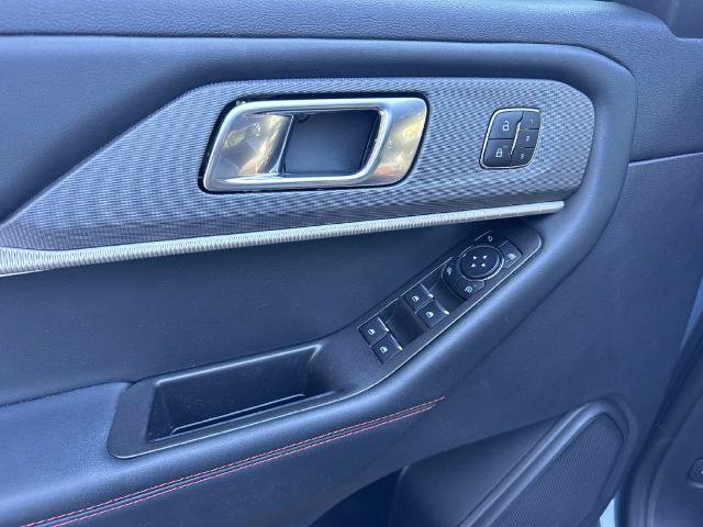 Certified 2025 Ford Explorer ST-Line w/ Premium Package RWD image 20