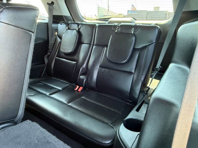 Certified 2024 Ford Explorer XLT w/ Equipment Group 202A image 10