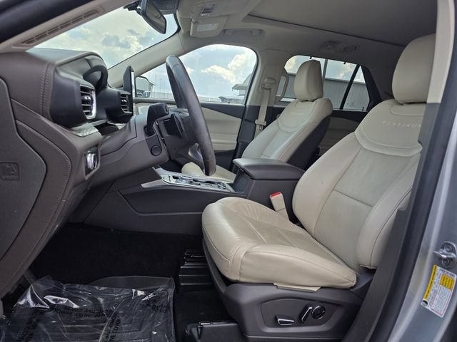 Certified 2020 Ford Explorer Platinum w/ Premium Technology Package AWD/4WD image 13