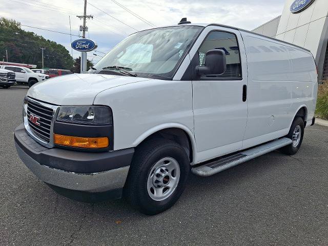 Used 2025 GMC Savana 2500 w/ Driver Convenience Package RWD image 3