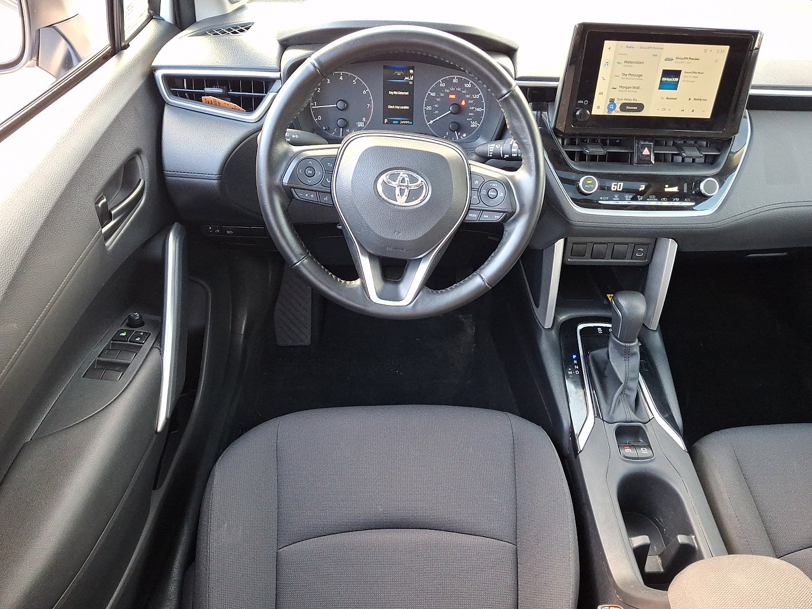 Used 2023 Toyota Corolla Cross LE w/ Moonroof Package AWD/4WD image 12