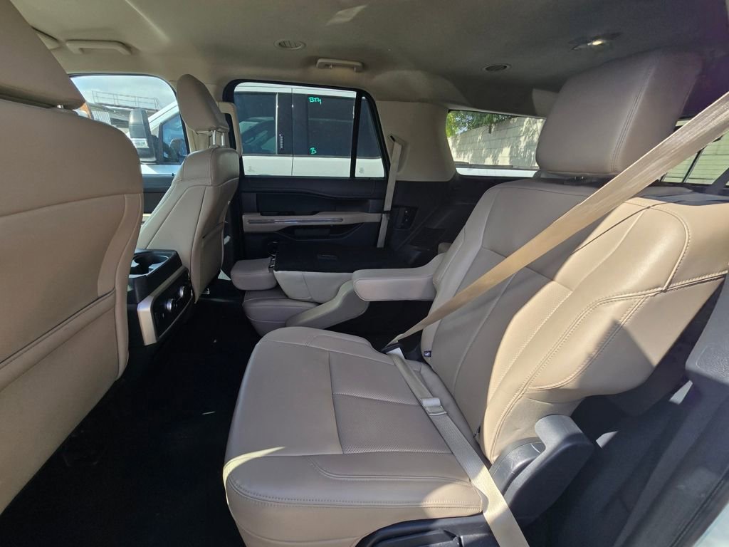 Certified 2024 Ford Expedition Max XLT image 16