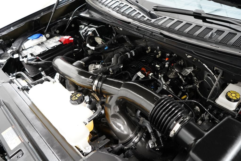 Certified 2025 Ford Expedition Active AWD/4WD image 31