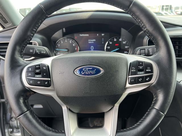 Certified 2022 Ford Explorer XLT w/ Equipment Group 202A AWD/4WD image 16