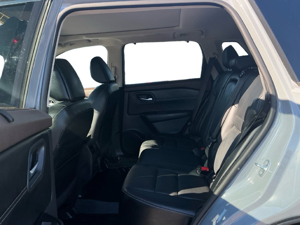 Used 2022 Nissan Rogue SL w/ SL Premium Package FWD image 21