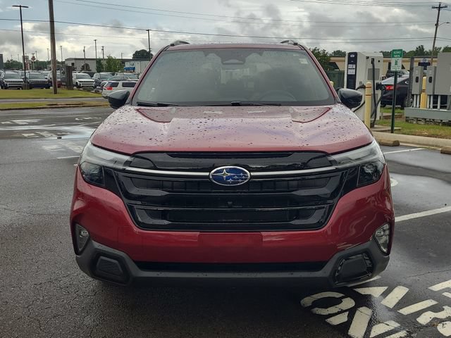 Used 2025 Subaru Forester Touring AWD/4WD image 2