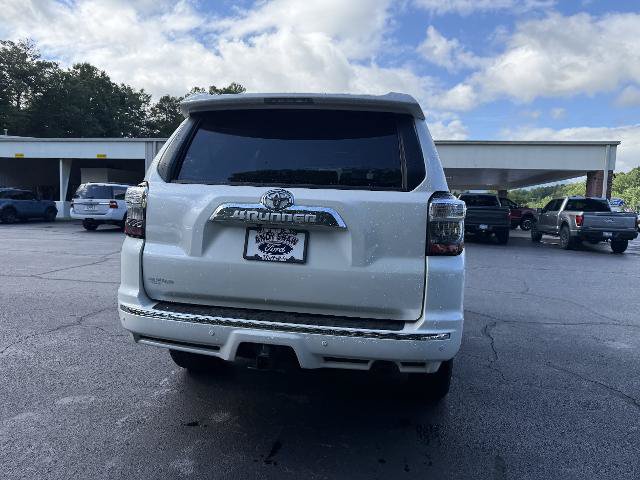 Used 2023 Toyota 4Runner Limited AWD/4WD image 9