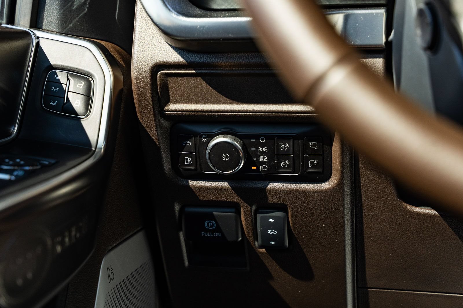 Certified 2025 Ford F150 King Ranch AWD/4WD image 29