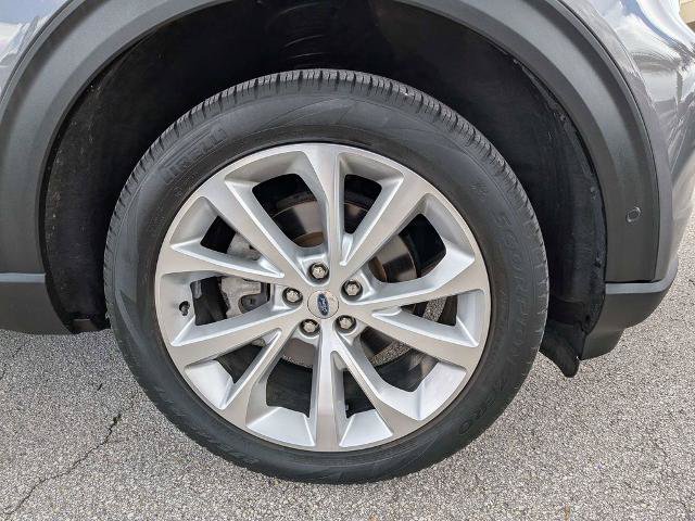 Certified 2022 Ford Explorer Platinum w/ Equipment Group 601A AWD/4WD image 10